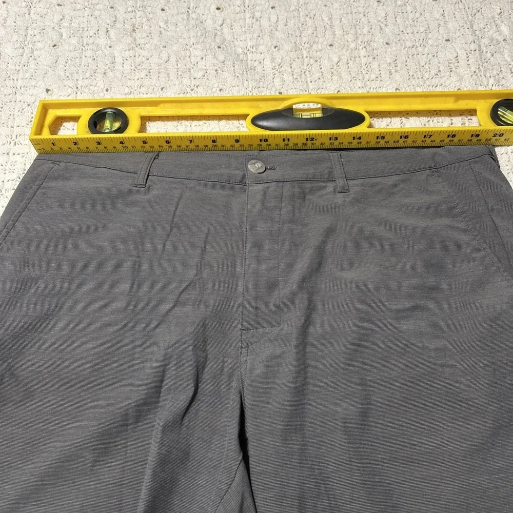 PGA Tour Men's Flat Front Flex Golf Stretch Shorts Size 38 Gray Stripe